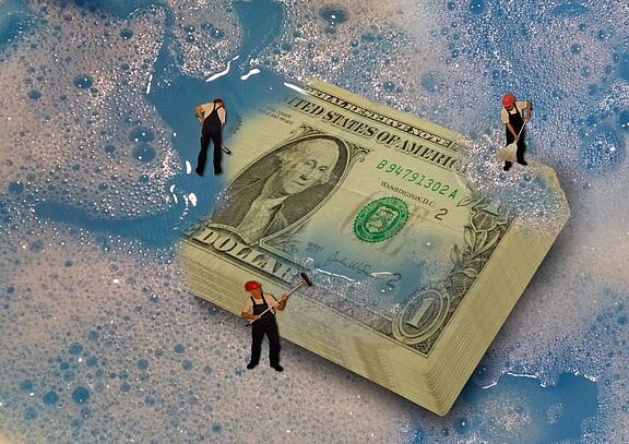 2_Geldwaesche__Dollar____-_Kopie.jpg  
